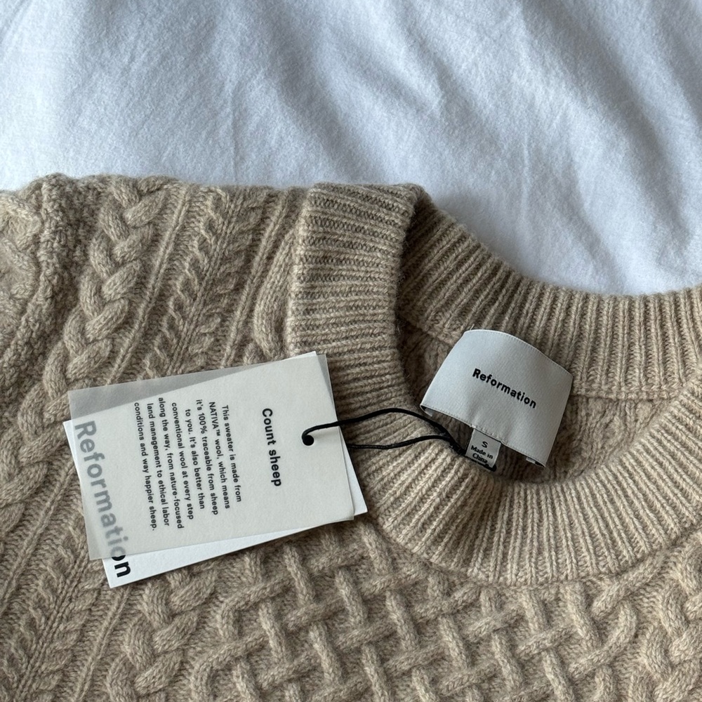 Reformation Calloway Regenerative Wool Crew Sweater - Linen Cable NWT - Picture 5 of 5